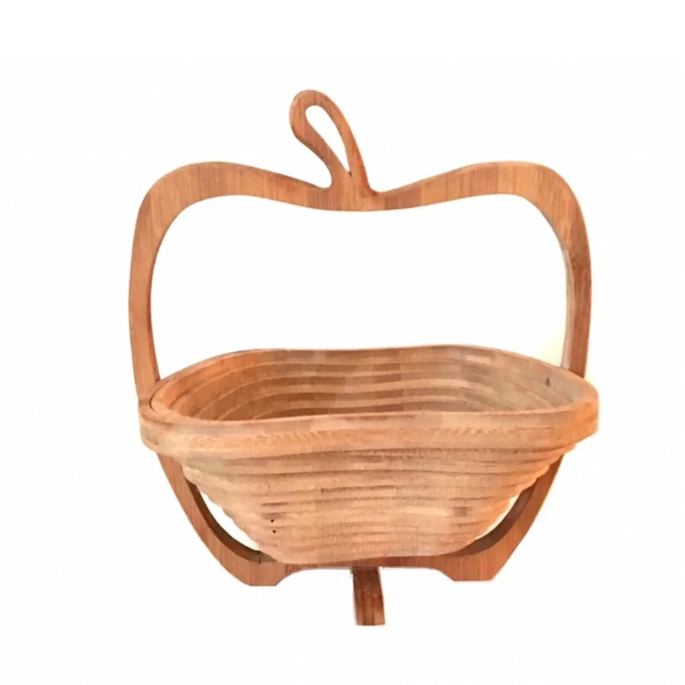 Vintage Craftsman Collapsible Bamboo Basket in Apple Shape